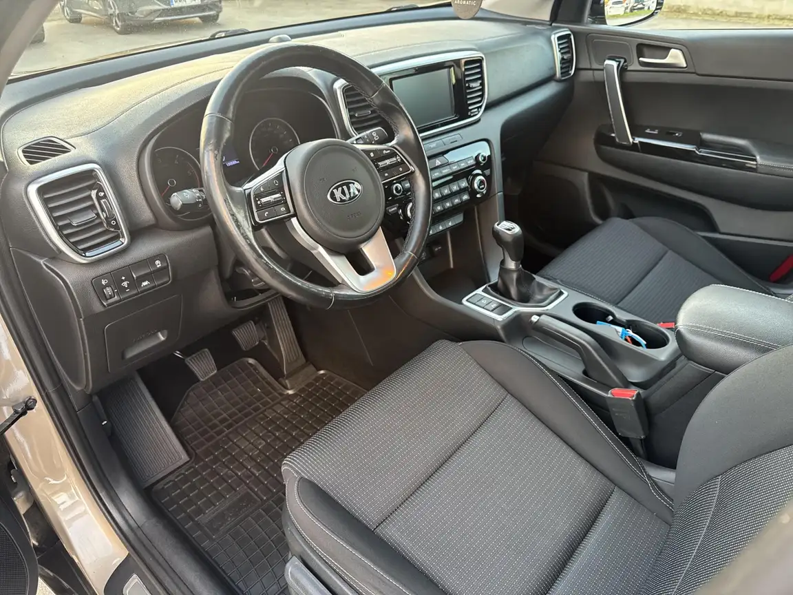 KIA SPORTAGE