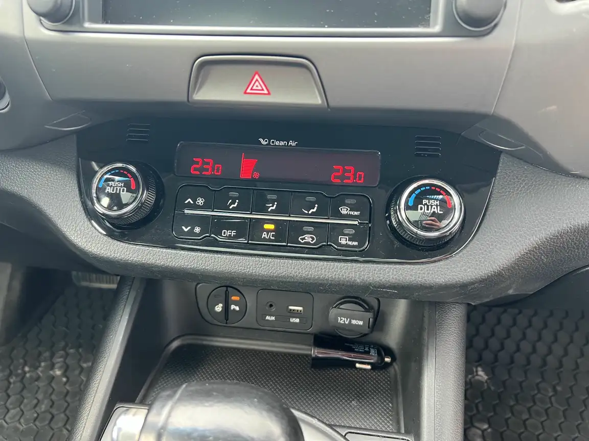 KIA SPORTAGE