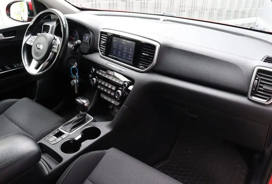 KIA SPORTAGE