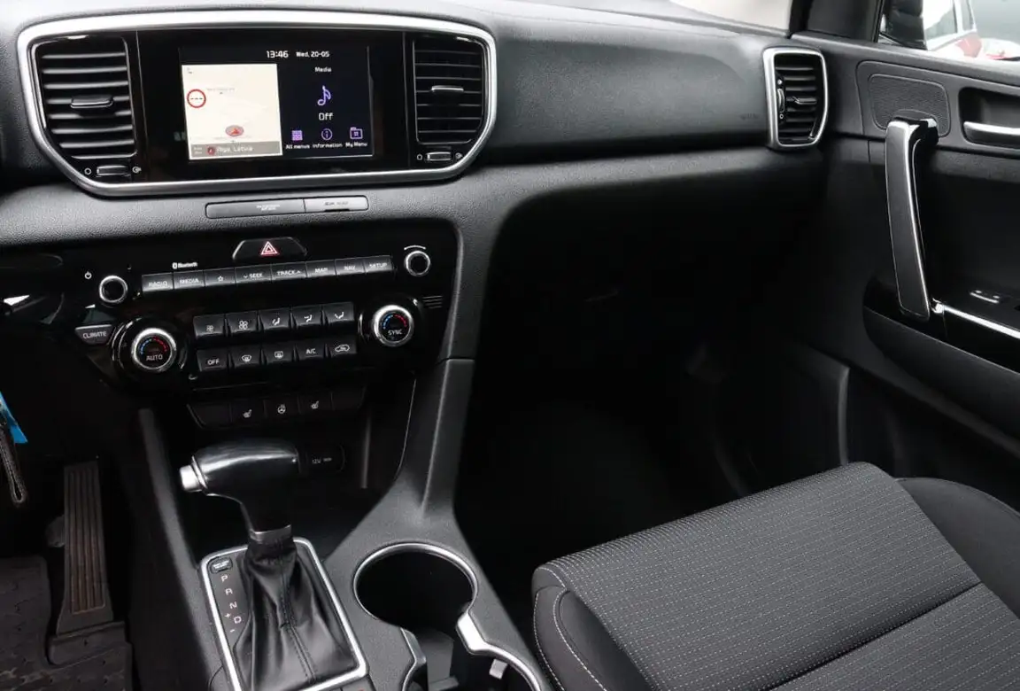KIA SPORTAGE