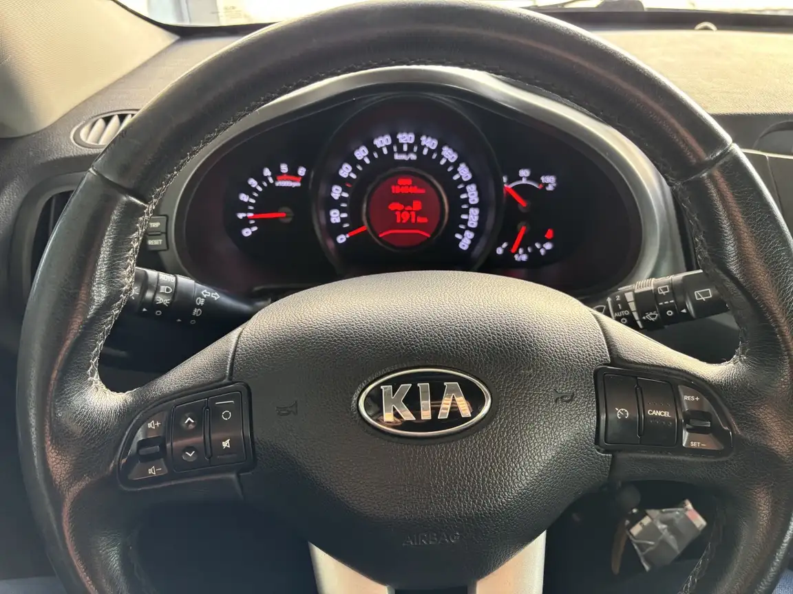 KIA SPORTAGE