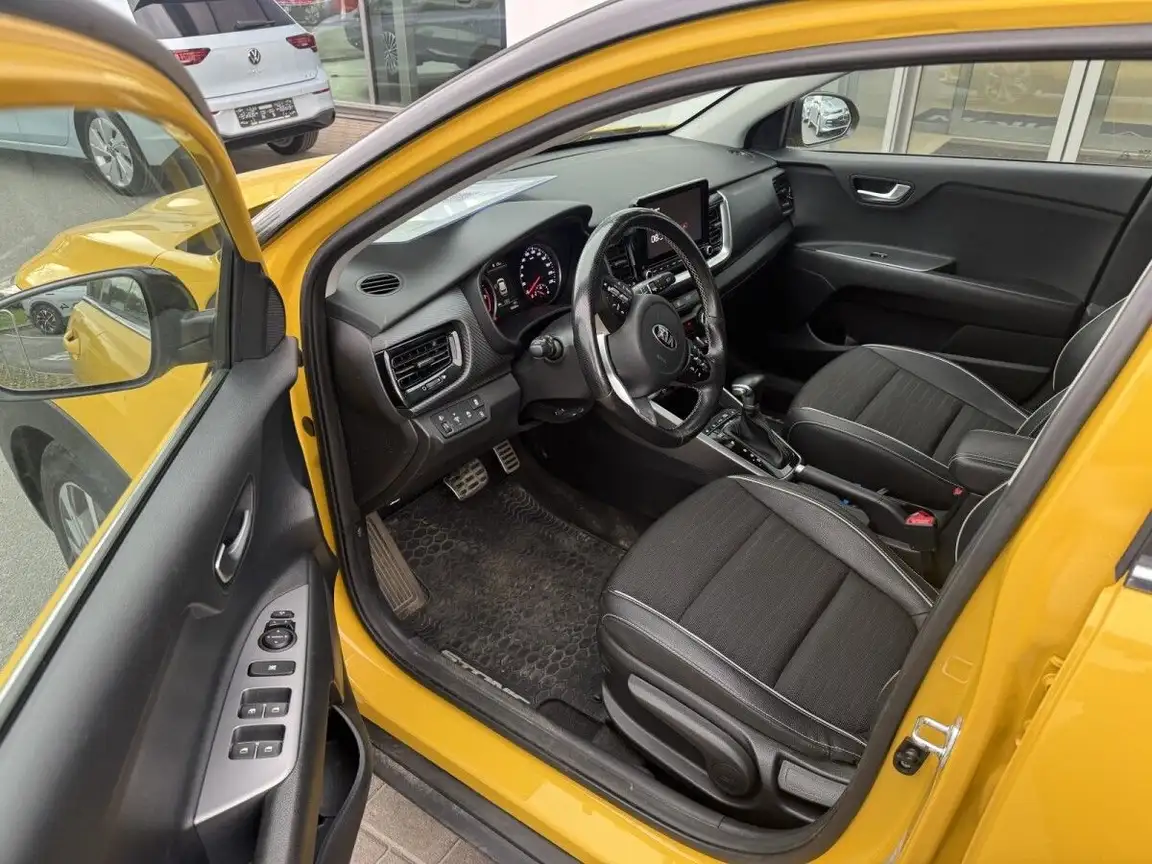 KIA STONIC