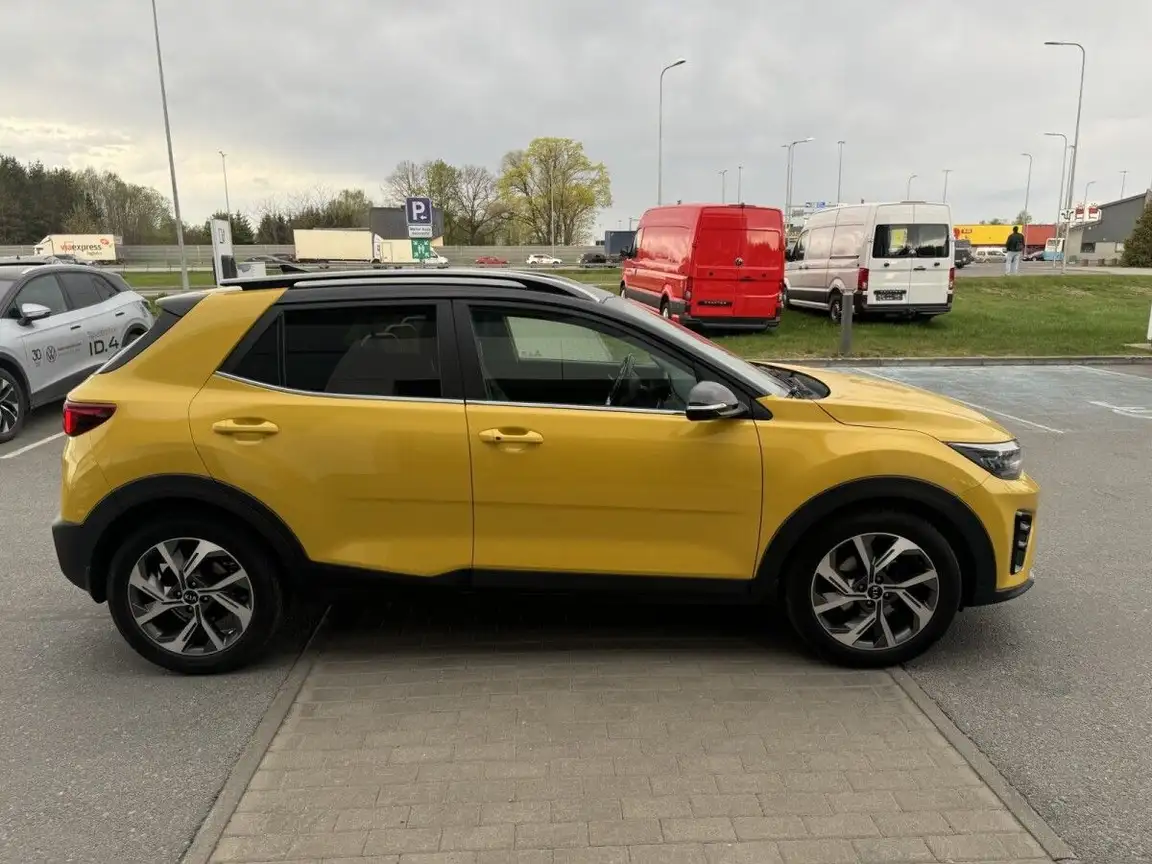KIA STONIC