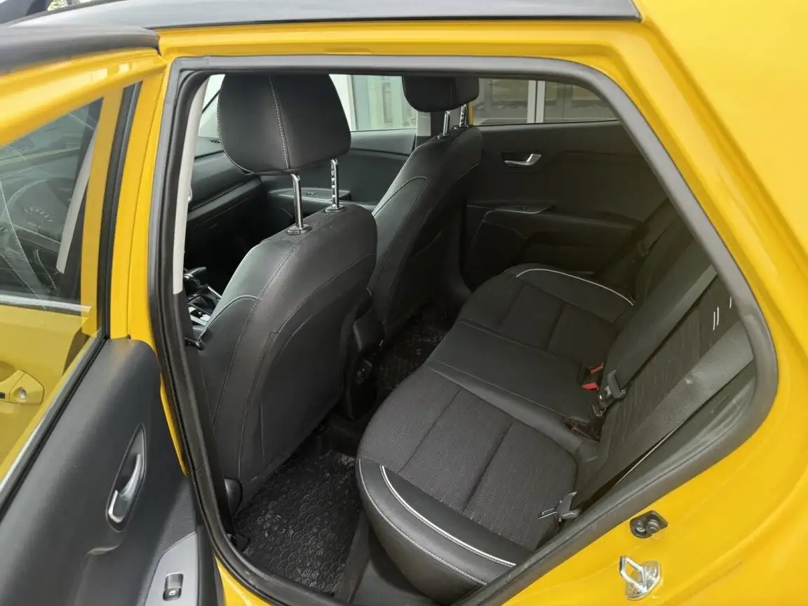 KIA STONIC