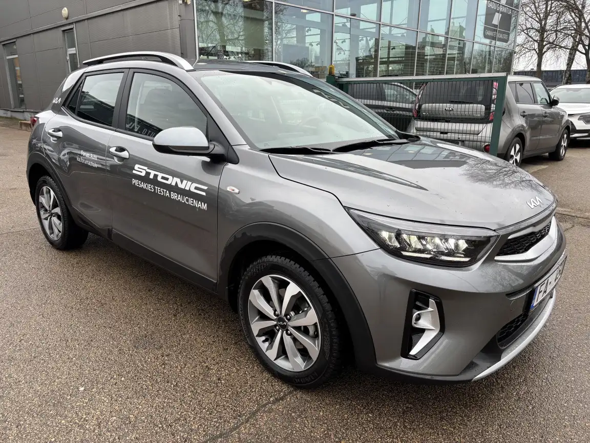 KIA STONIC