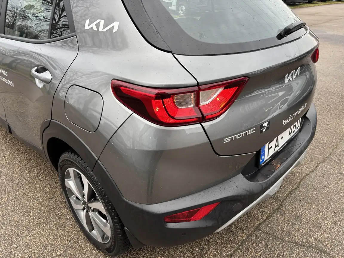 KIA STONIC