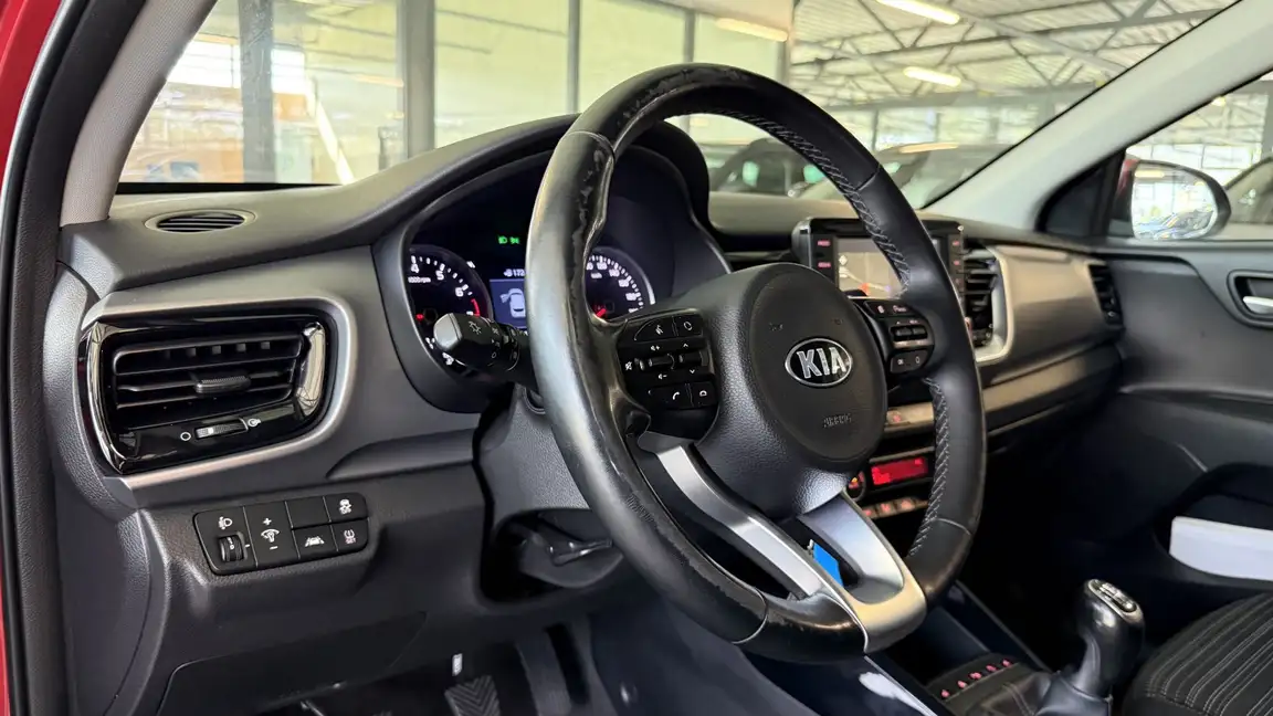 KIA STONIC
