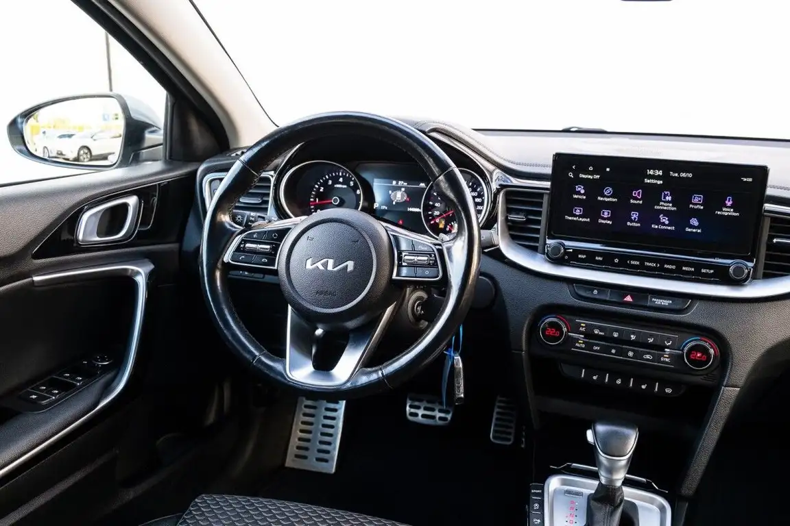 KIA XCEED