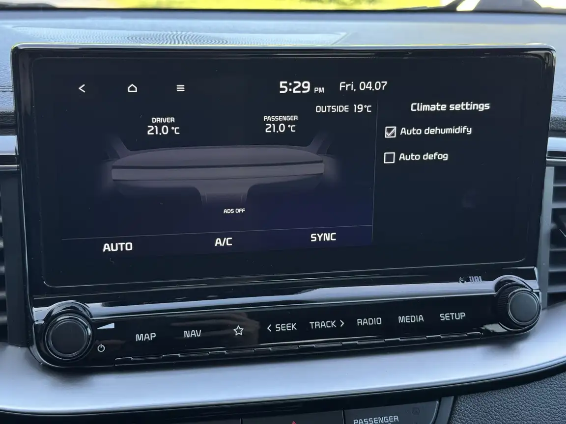 KIA XCEED