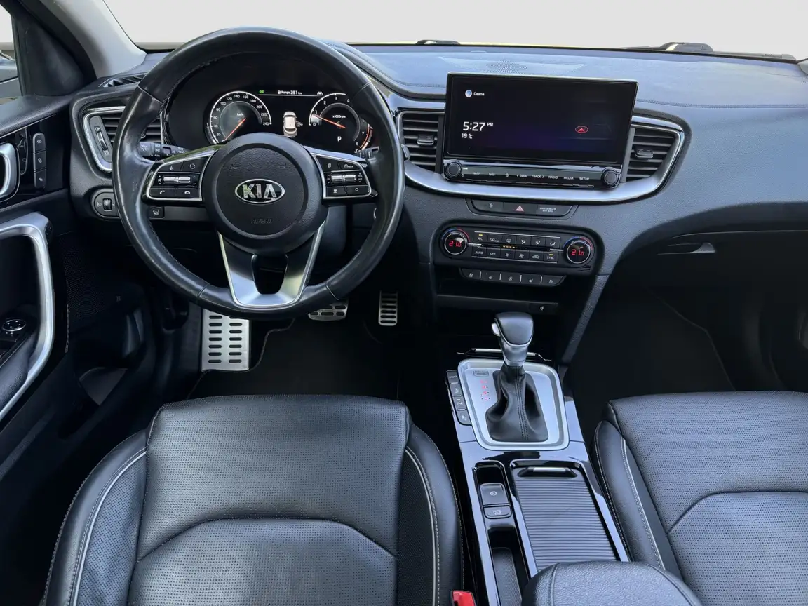 KIA XCEED