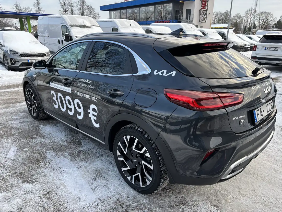 KIA XCEED
