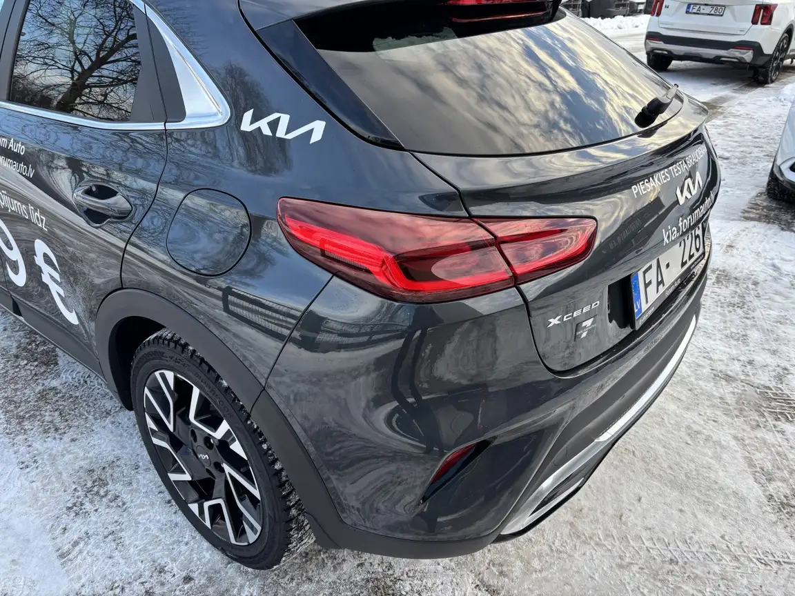 KIA XCEED