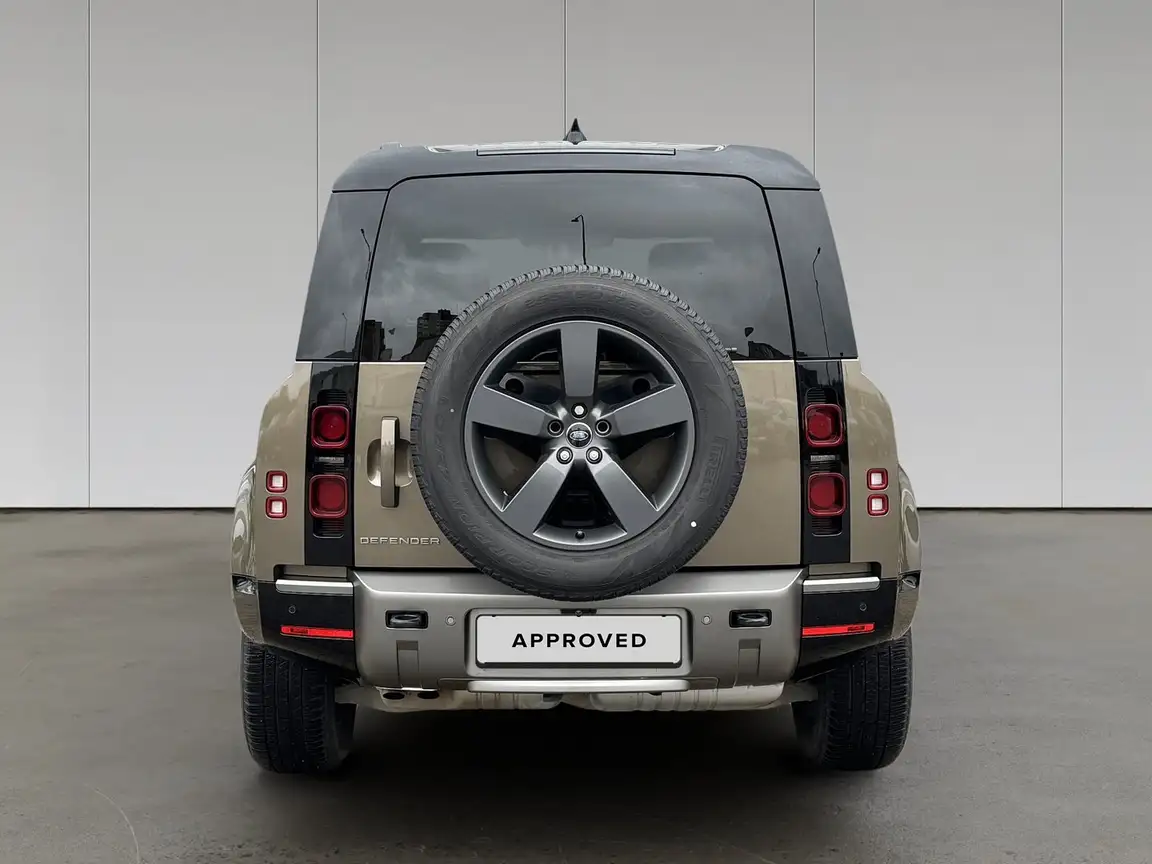 LAND ROVER DEFENDER