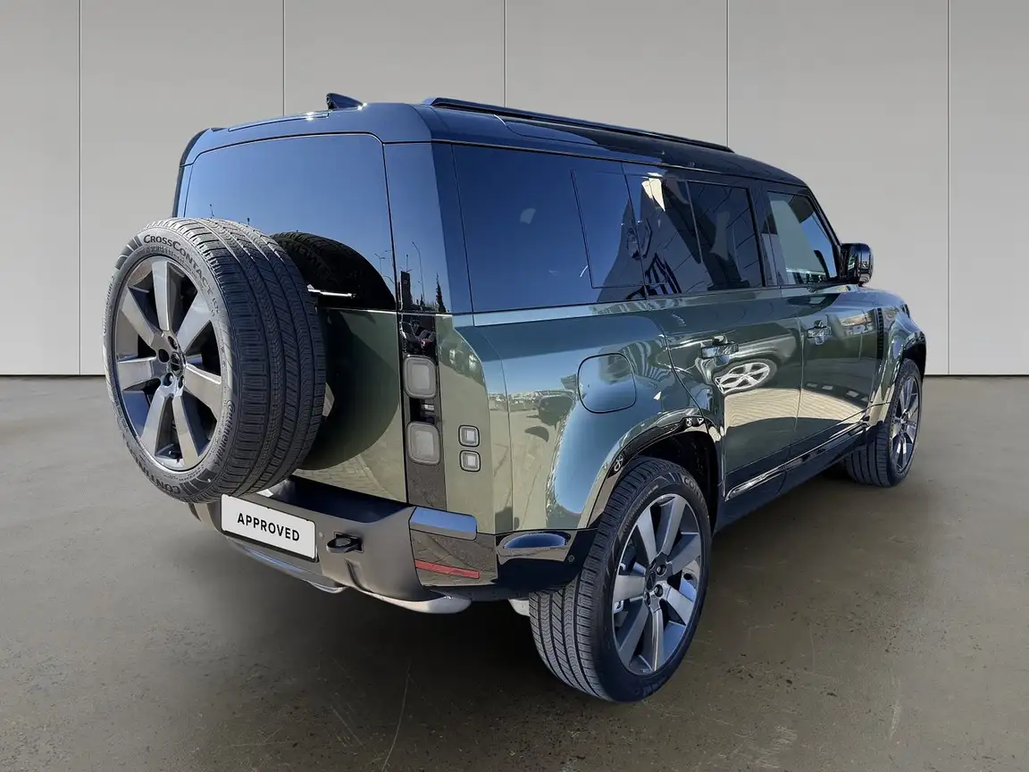 LAND ROVER DEFENDER