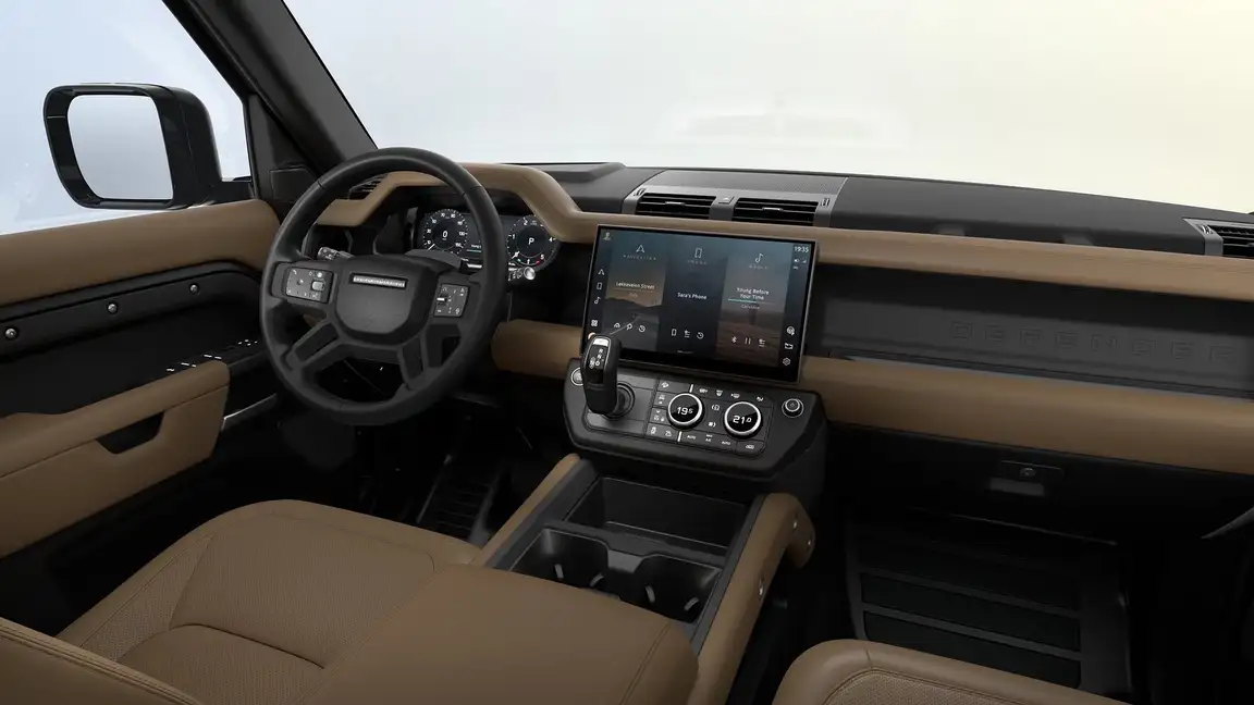 LAND ROVER DEFENDER