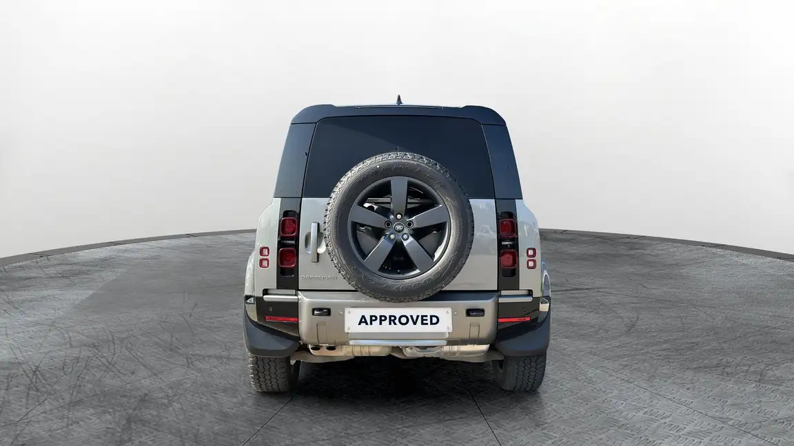 LAND ROVER DEFENDER