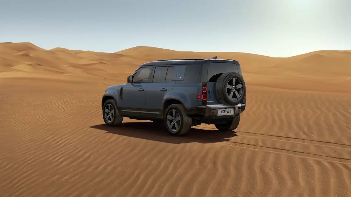LAND ROVER DEFENDER 110