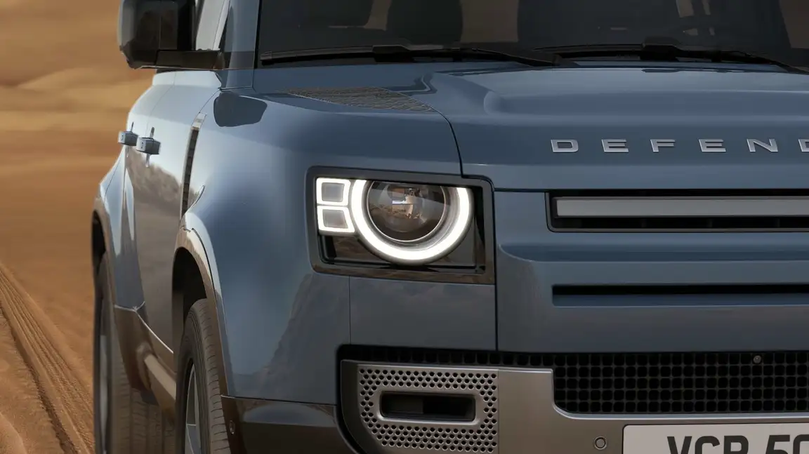 LAND ROVER DEFENDER 110