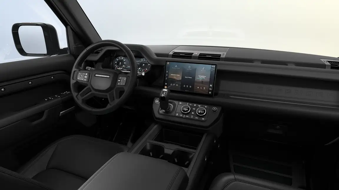 LAND ROVER DEFENDER
