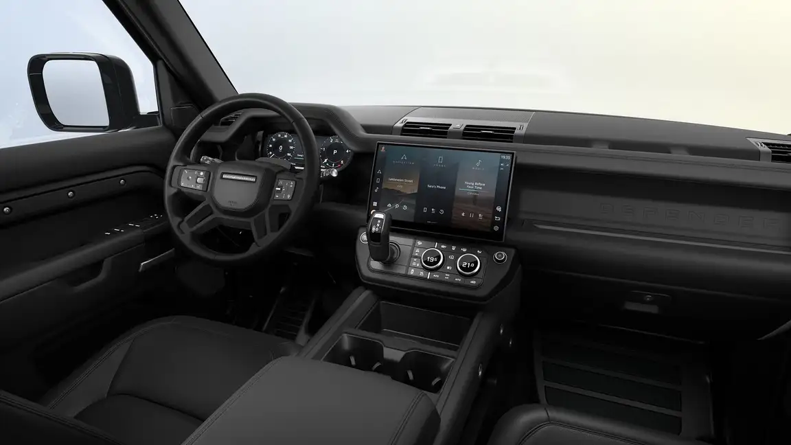 LAND ROVER DEFENDER
