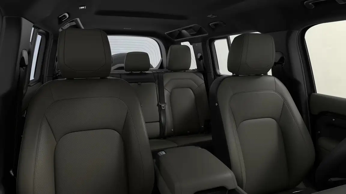 LAND ROVER DEFENDER