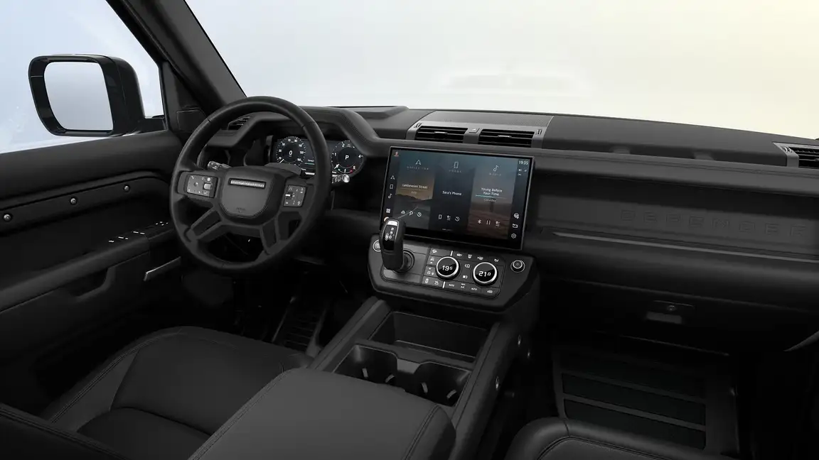 LAND ROVER DEFENDER