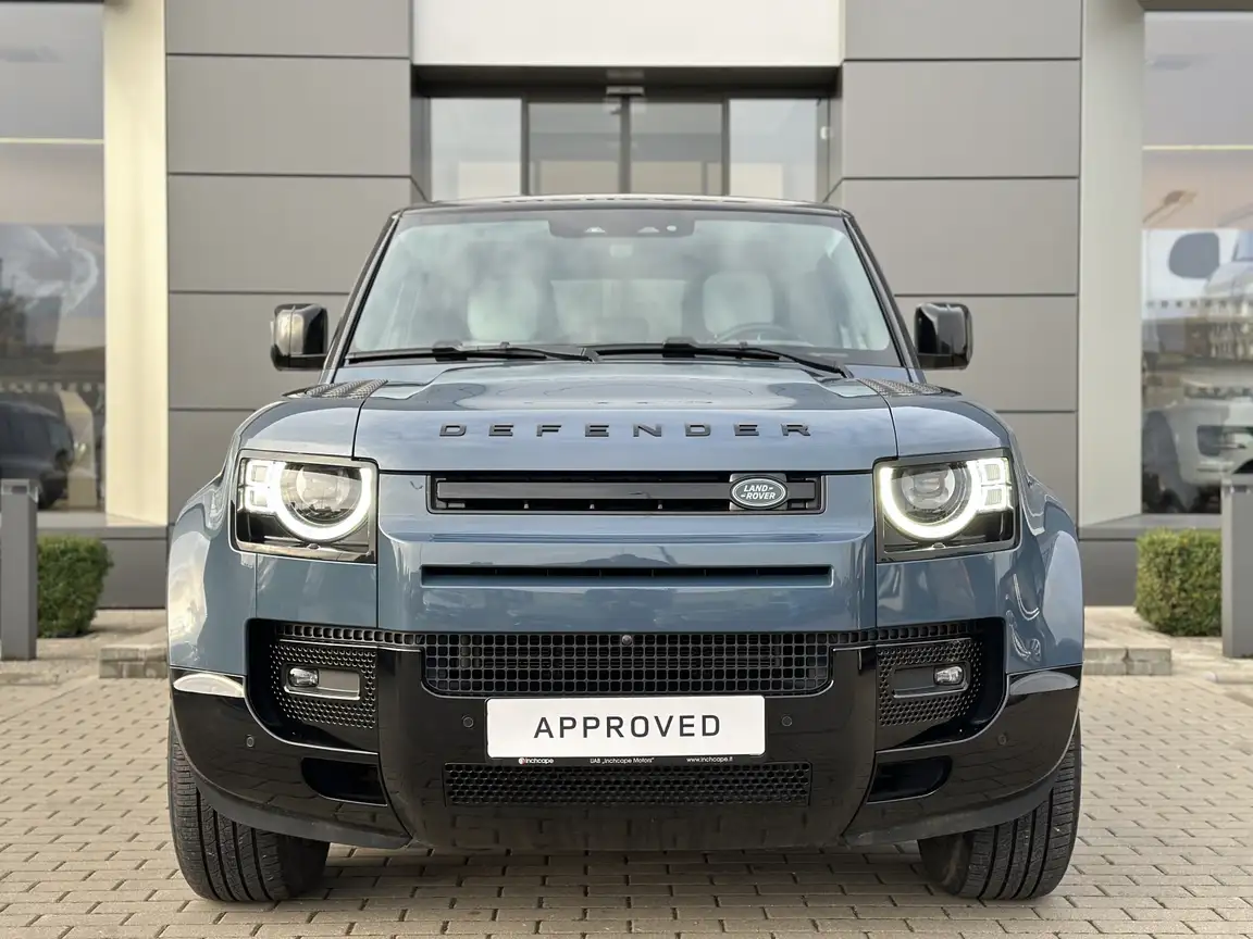 LAND ROVER DEFENDER