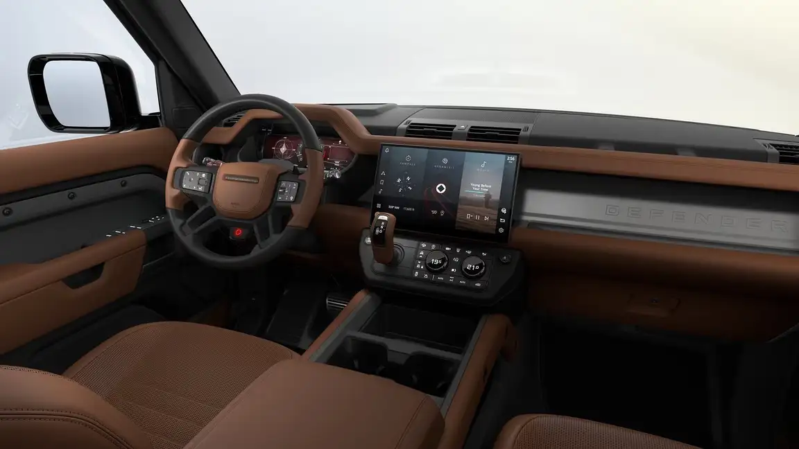 LAND ROVER DEFENDER
