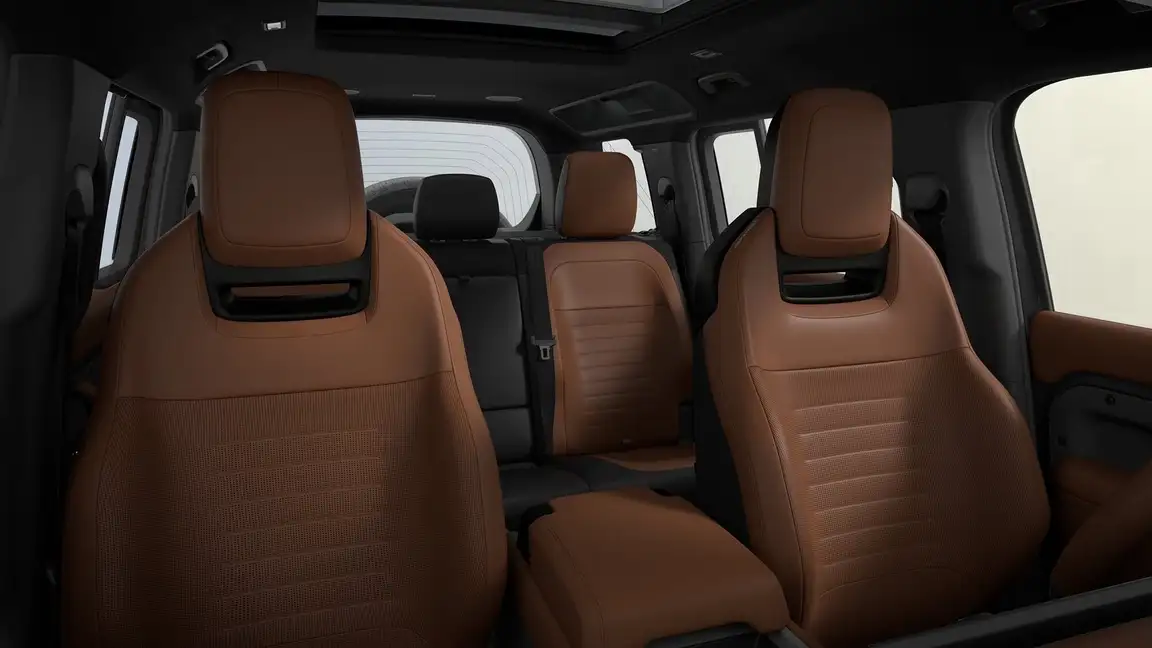 LAND ROVER DEFENDER