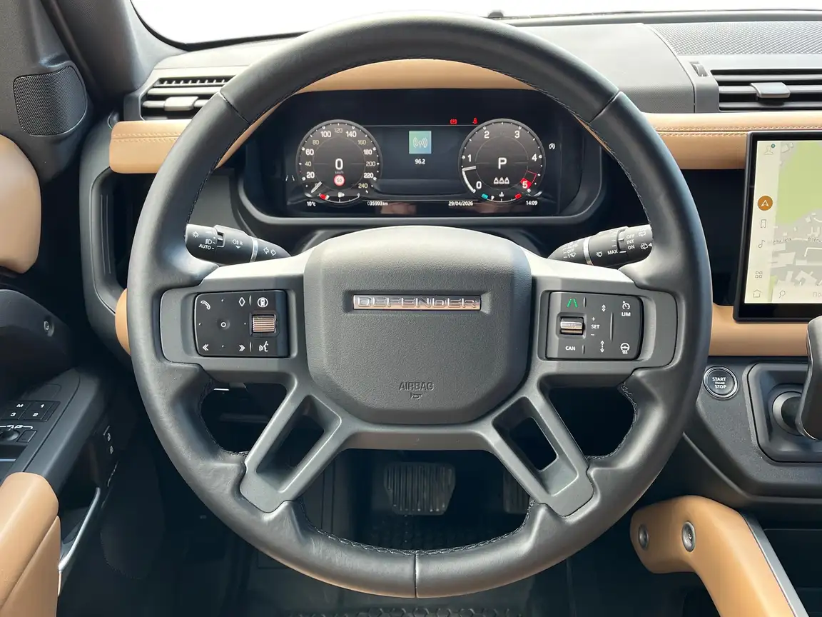 LAND ROVER DEFENDER