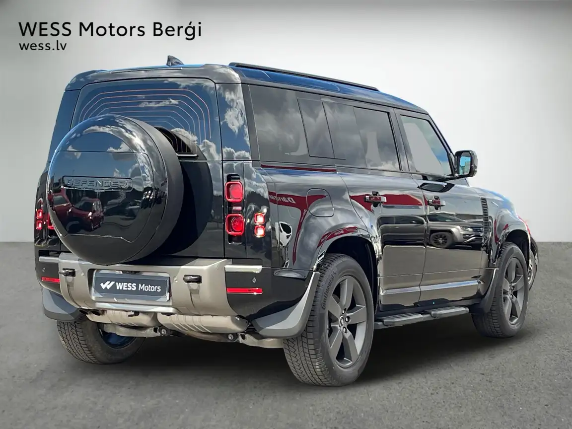 LAND ROVER DEFENDER