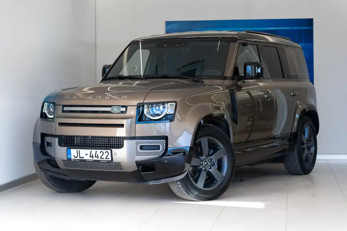 LAND ROVER DEFENDER