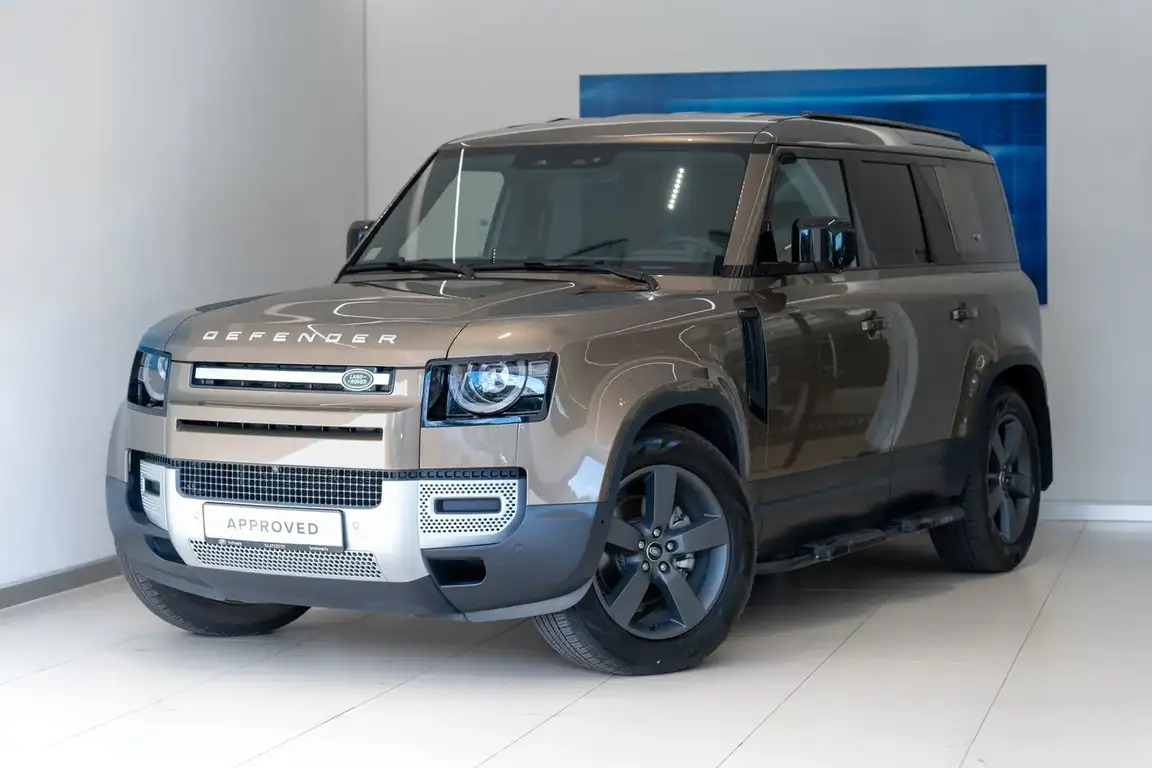 LAND ROVER DEFENDER