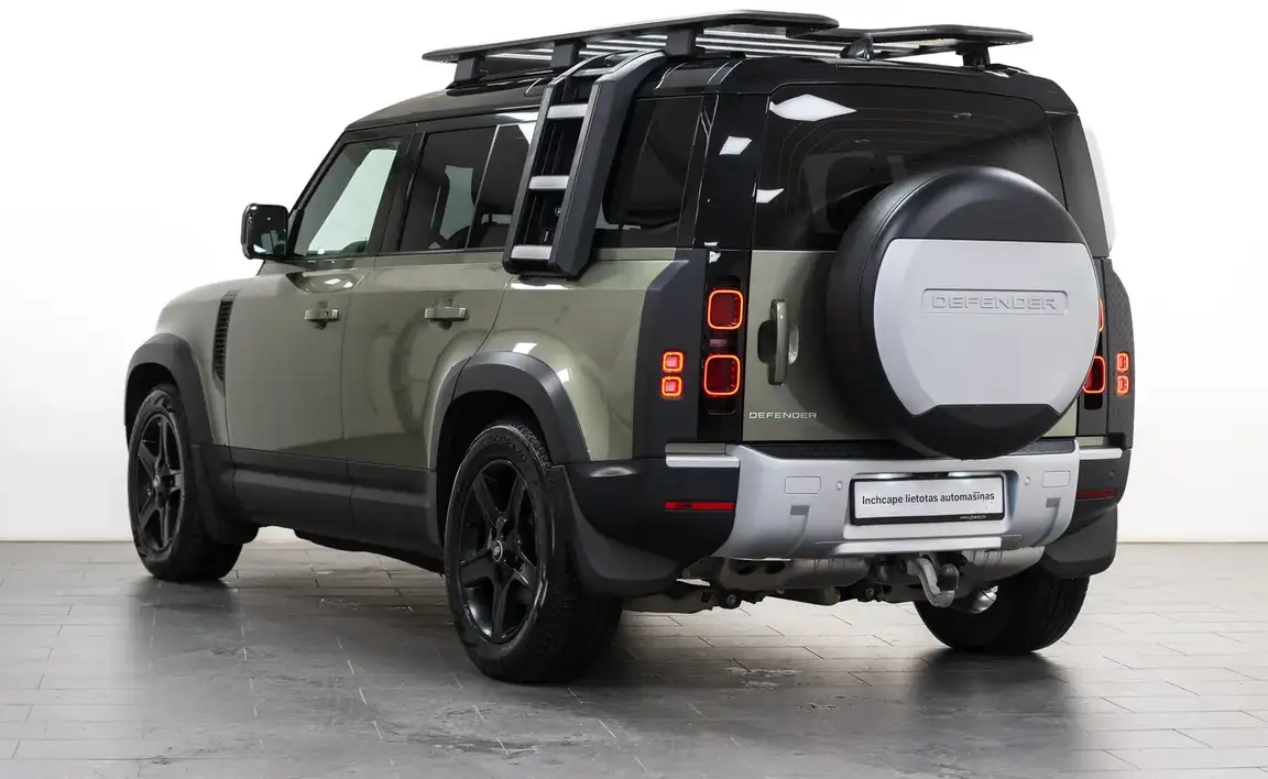 LAND ROVER DEFENDER