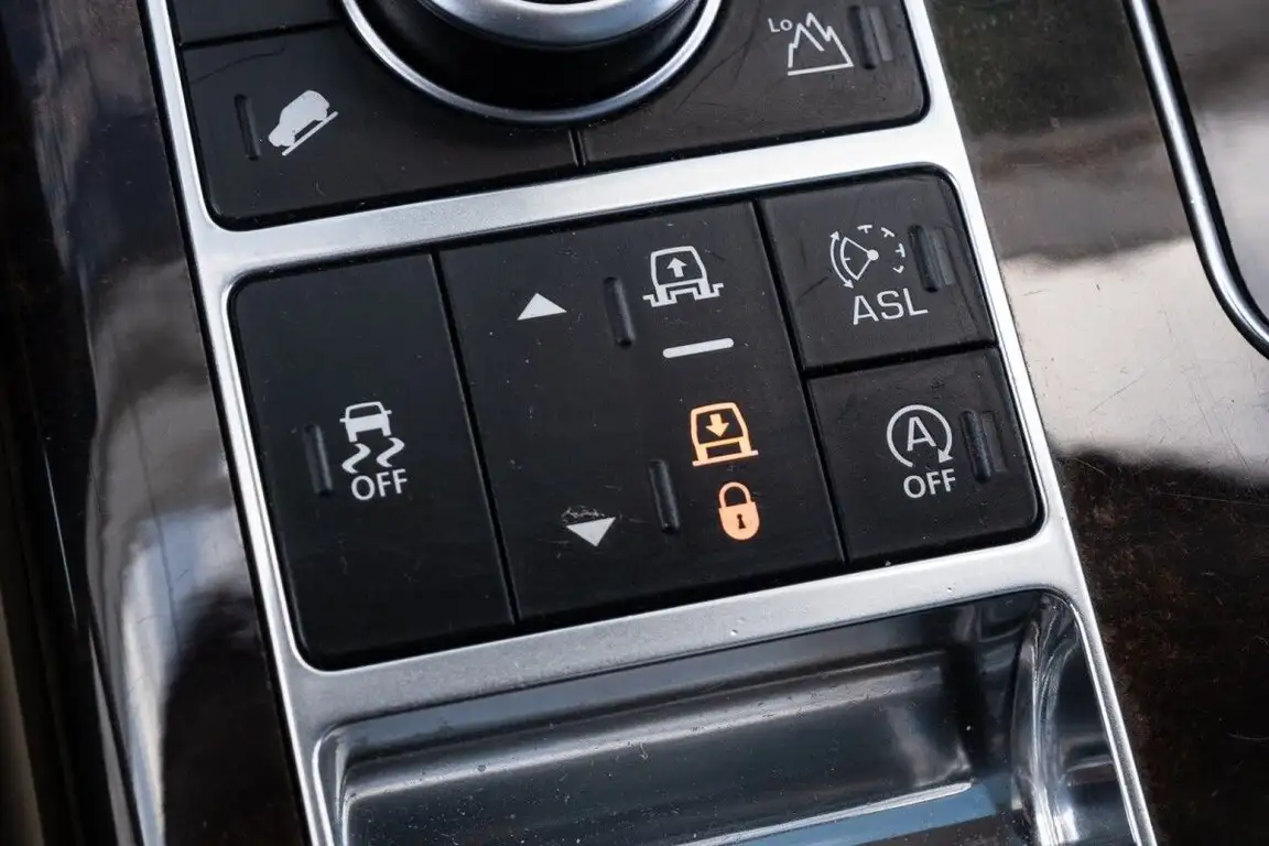 LAND ROVER RANGE ROVER