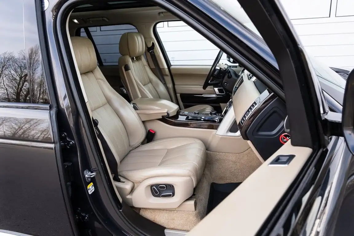 LAND ROVER RANGE ROVER