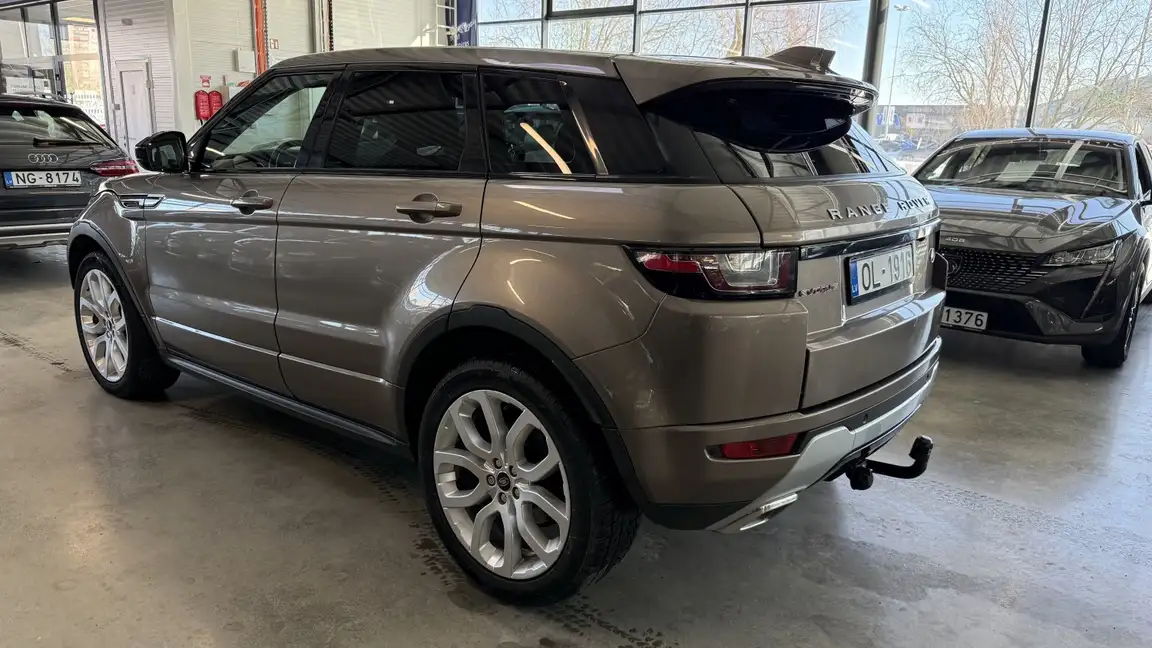LAND ROVER RANGE ROVER EVOQUE