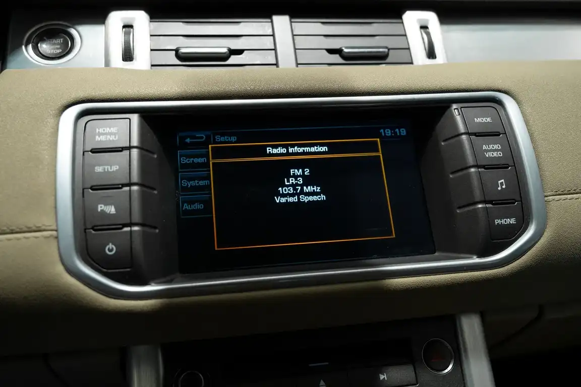 LAND ROVER RANGE ROVER EVOQUE