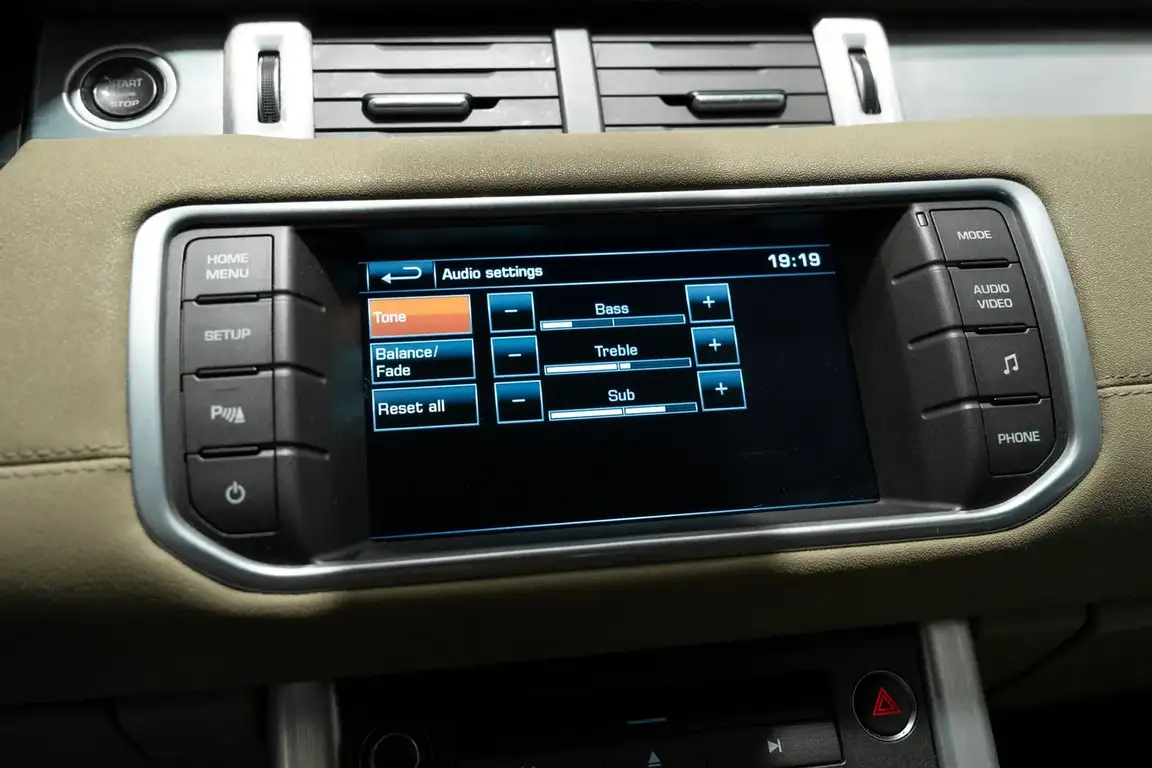 LAND ROVER RANGE ROVER EVOQUE