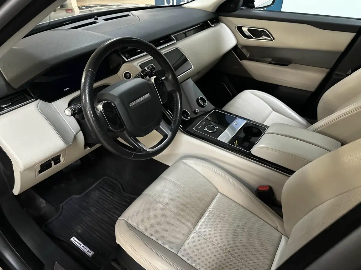 LAND ROVER VELAR