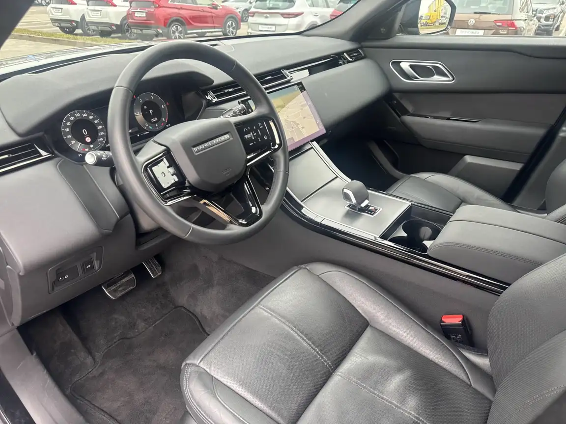 LAND ROVER VELAR