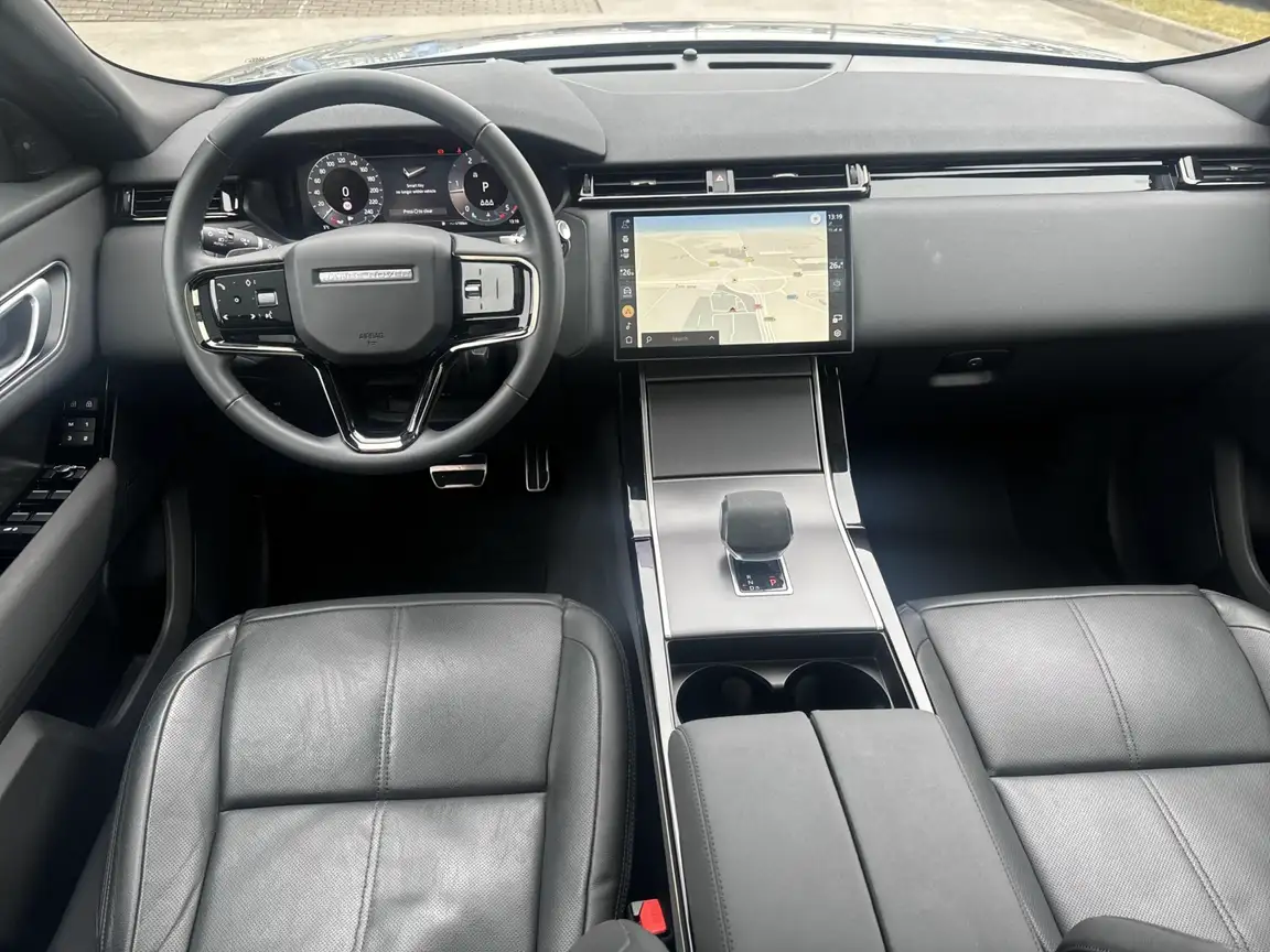 LAND ROVER VELAR