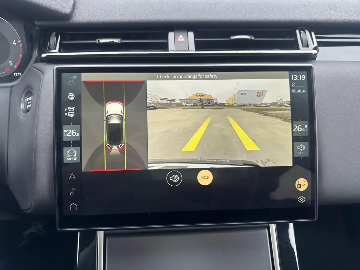 LAND ROVER VELAR