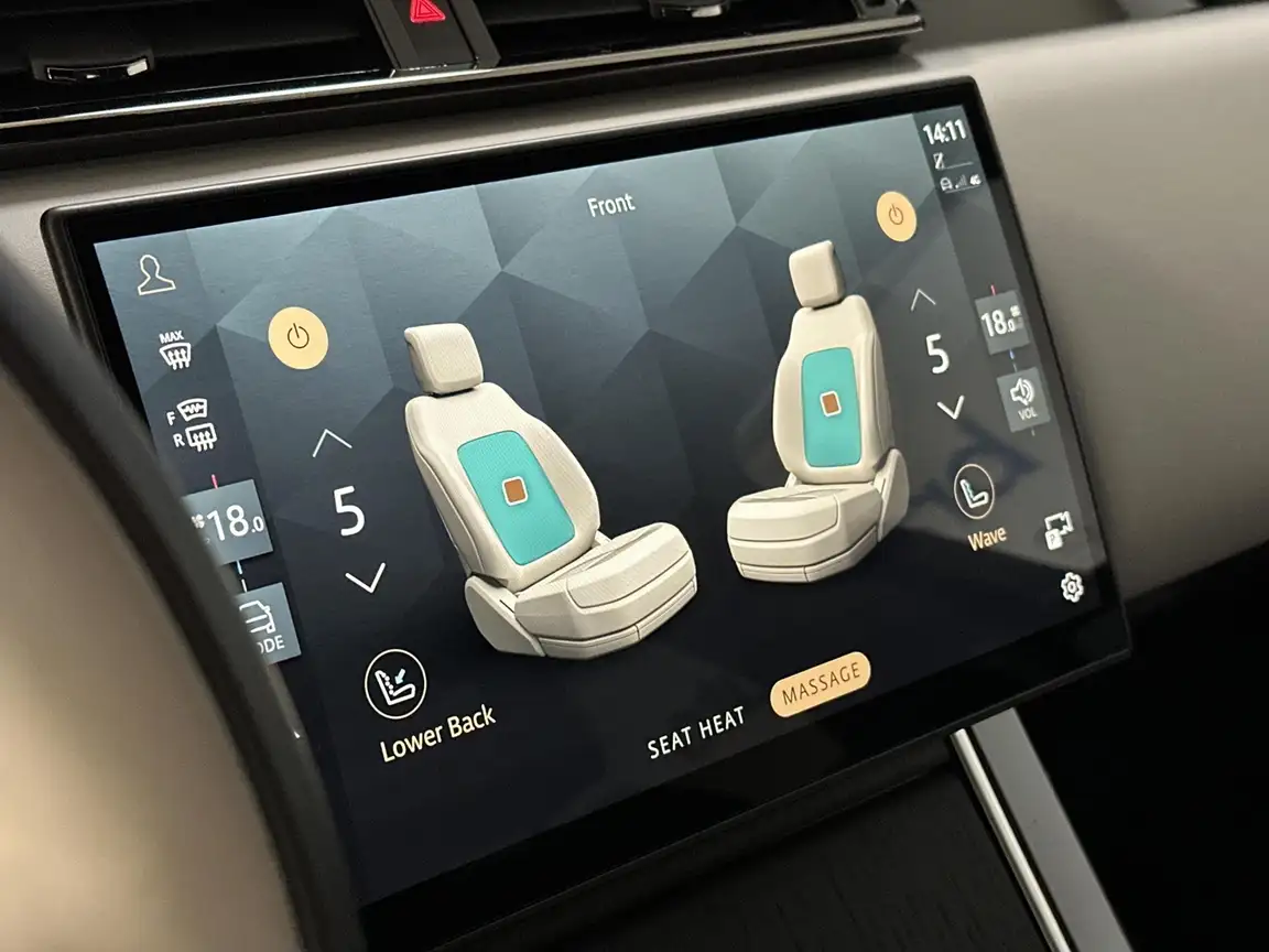 LAND ROVER RANGE ROVER VELAR