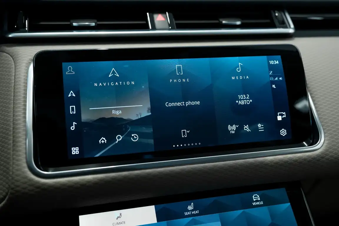 LAND ROVER RANGE ROVER VELAR