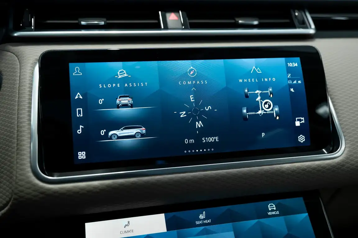 LAND ROVER RANGE ROVER VELAR