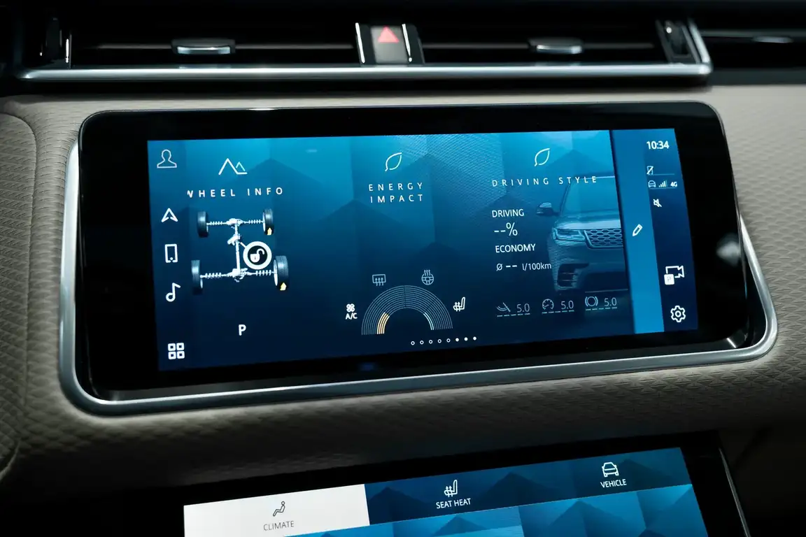 LAND ROVER RANGE ROVER VELAR