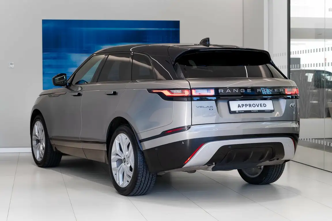 LAND ROVER VELAR