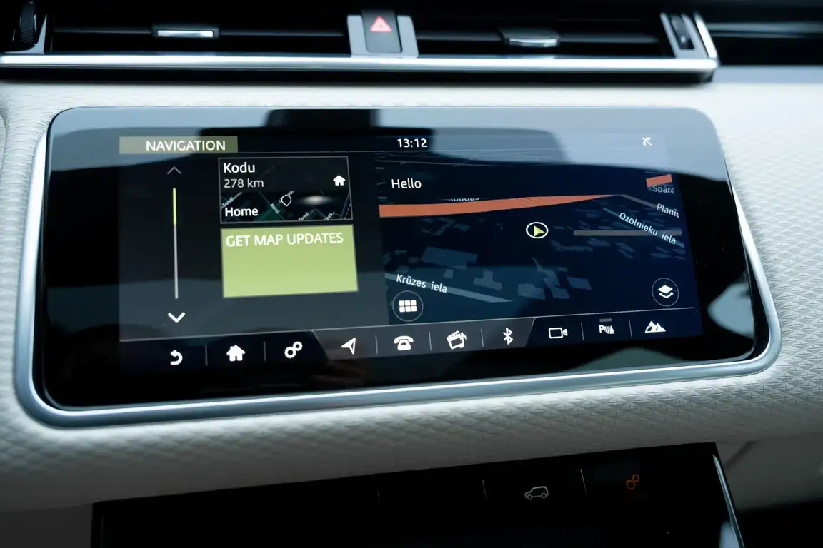 LAND ROVER RANGE ROVER VELAR