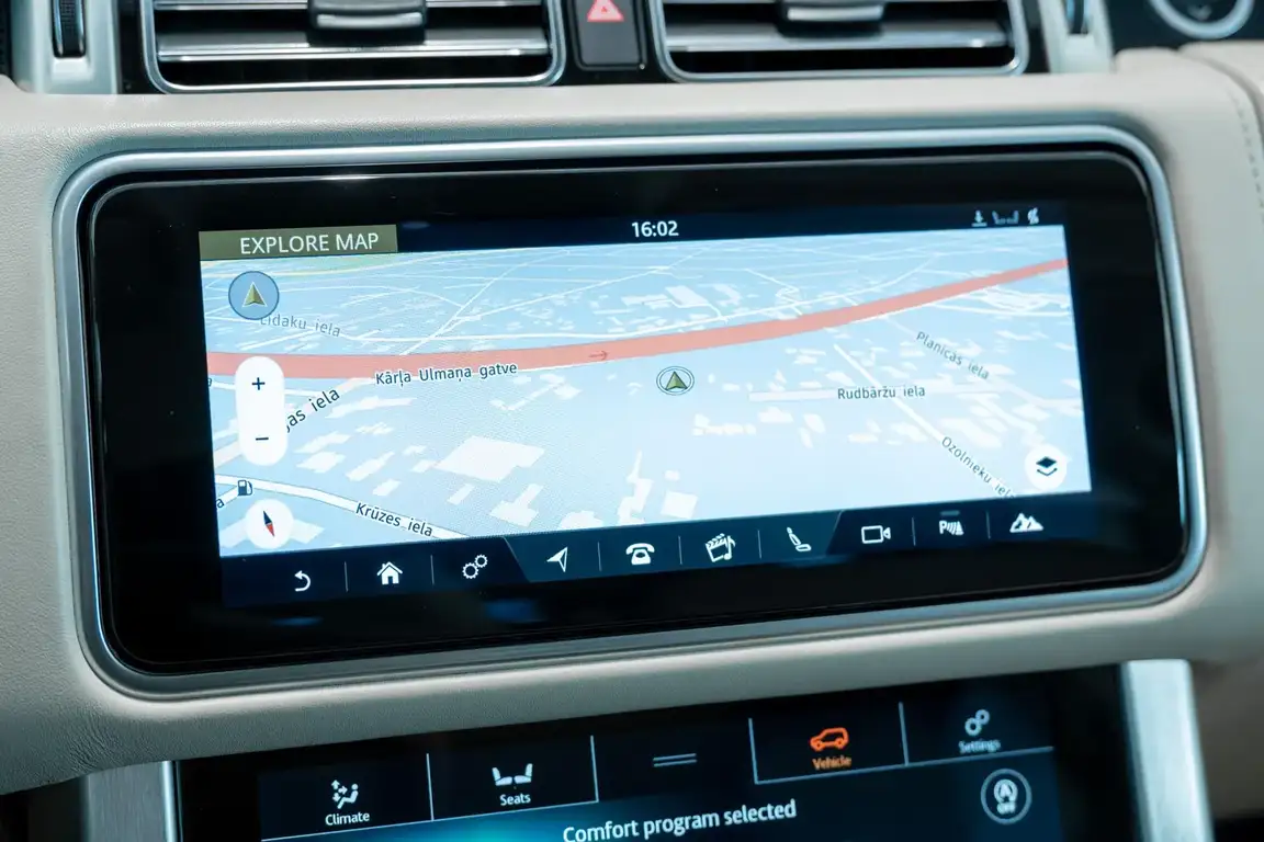 LAND ROVER RANGE ROVER